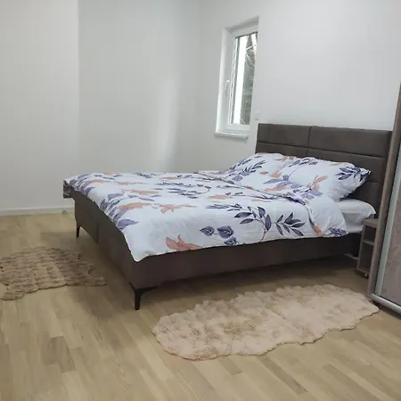 Apartment Mountain Escape